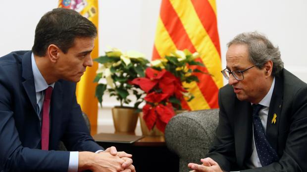 Sánchez pide «diálogo real» a Torra y Casado le acusa de «vender al Estado»