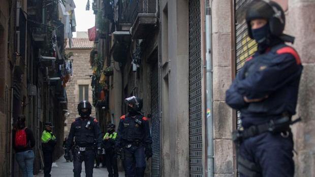 Barcelona refuerza la seguridad en el centro tras la alerta terrorista de Estados Unidos