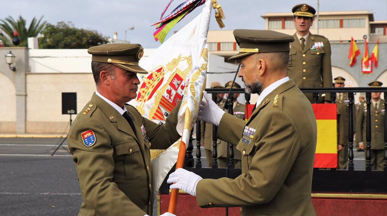 Juan Ángel Bote, nuevo jefe del histórico regimiento Canarias 50