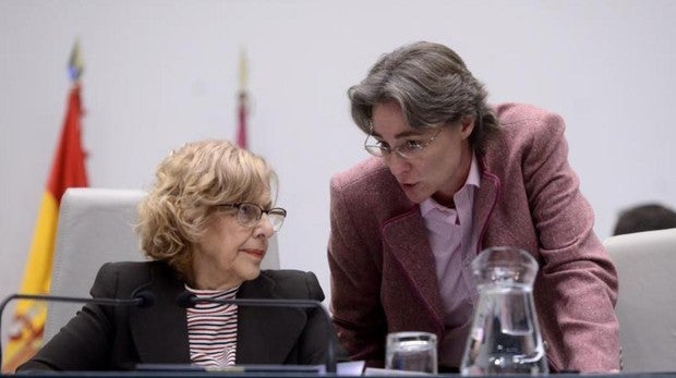 Carmena volverá a abrir un proceso para declarar nula la venta de viviendas a «fondos buitre»