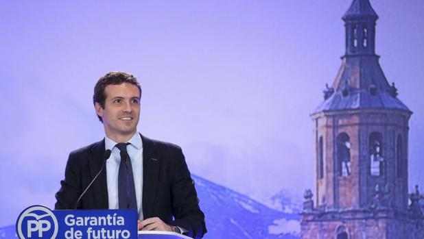 Casado urge a Sánchez a acabar con su «danza suicida» con los independentistas