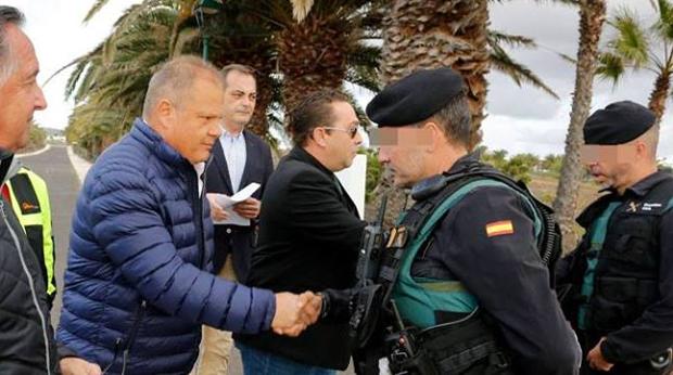 Sánchez sigue en Lanzarote sin tiempo para atender al presidente de Canarias