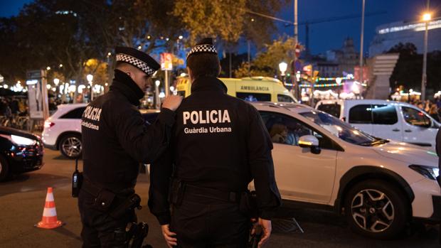 La Guardia Urbana busca a un conductor que huyó tras atropellar a un joven en la Diagonal de Barcelona