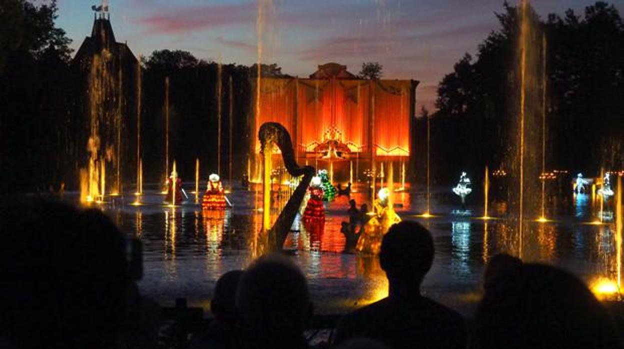 Espectáculo nocturno de Puy du Fou en Francia