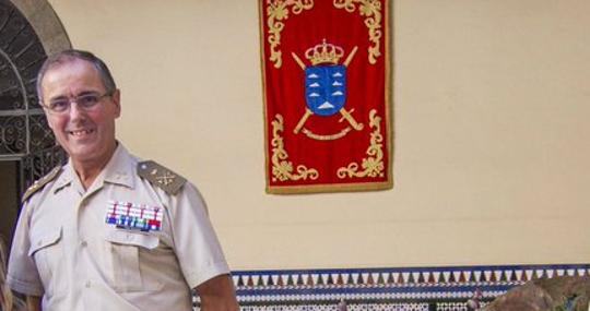 El teniente general Palacios en la sede de la Capitanía General de Canarias