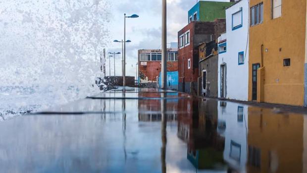 Vídeo: La inconfundible luz de invierno del barrio marinero de San Cristóbal en Canarias