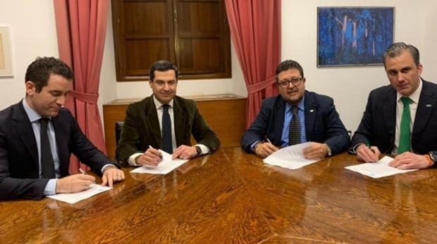 Estos son los 37 puntos del pacto entre PP y Vox para el nuevo Gobierno en Andalucía