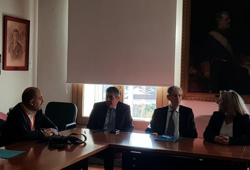 Reunión en Riegos de Levante con representantes del Ministerioy la Conselleria