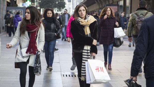 Los comerciantes vendieron un 15 por ciento menos en Navidad por Madrid Central