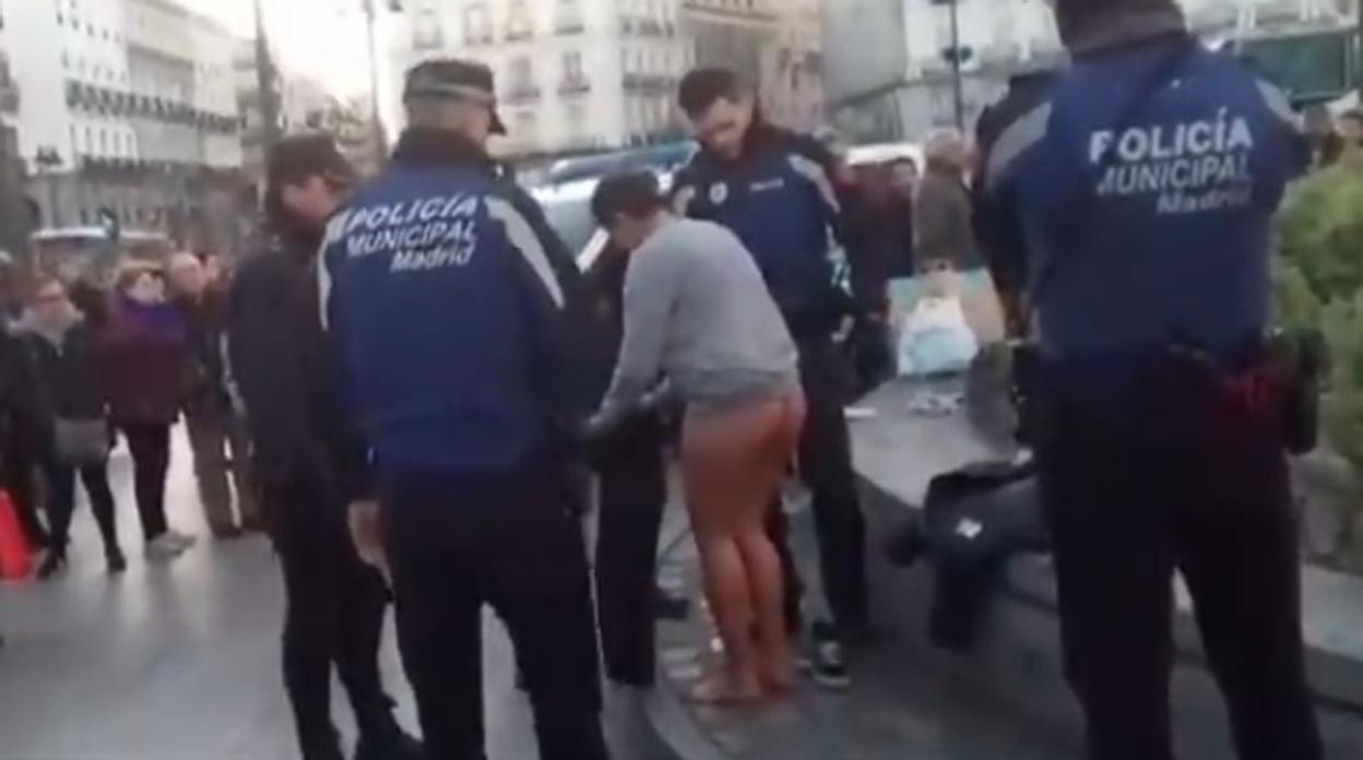 La mujer identificada en la Puerta del Sol