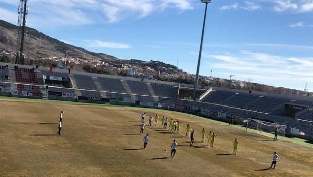 0-3: Contundente derrota de un Conquense que no pinta bien ante el Ejea