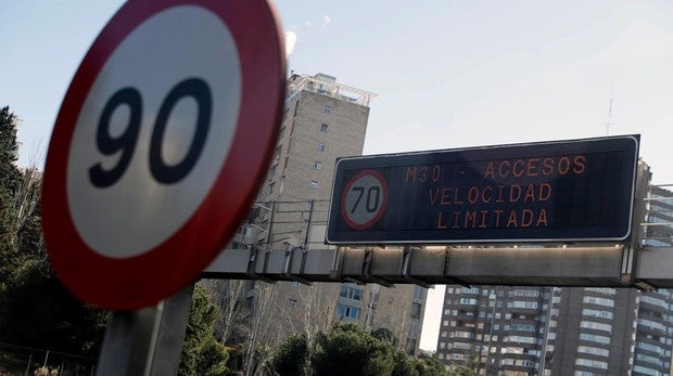 El Ayuntamiento limita la velocidad a 70 km/h en la M-30 y accesos a la capital