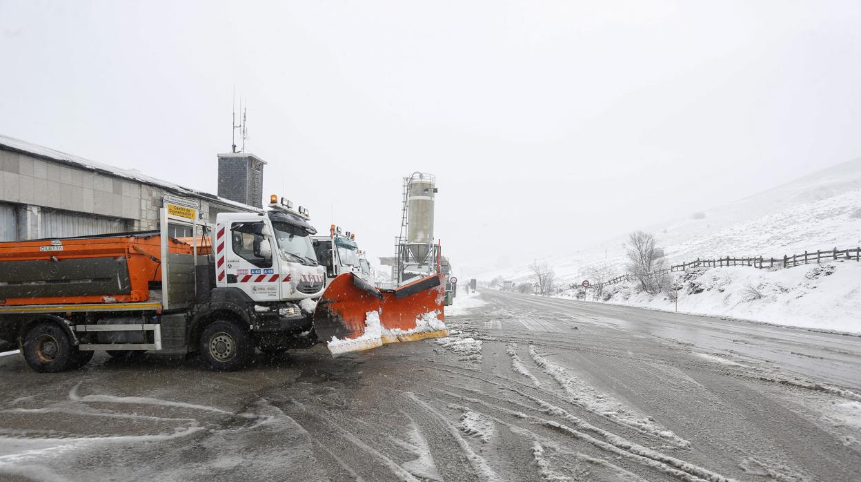 Nieve en el Puerto de Pajares (León)