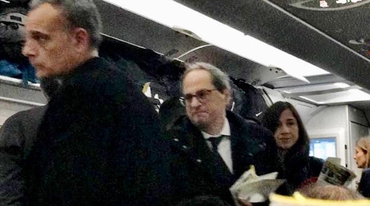 Quim Torra en su vuelo a Bélgica