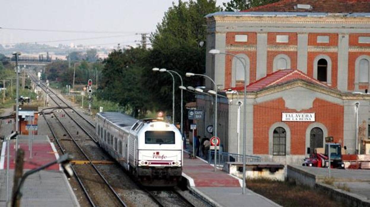 Imagen de archivo de un tren en la estación de Talavera