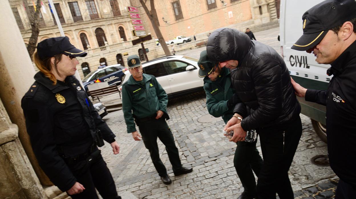 El detenido llega, este martes, a la Audiencia Provincial de Toledo