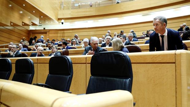 PSOE, PDECat y ERC abandonan el pleno del Senado que pedía detalles sobre la reunión Sánchez-Torra