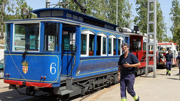 Criticas a Colau por la «parálisis» en la recuperación del histórico el Tramvia Blau de Barcelona