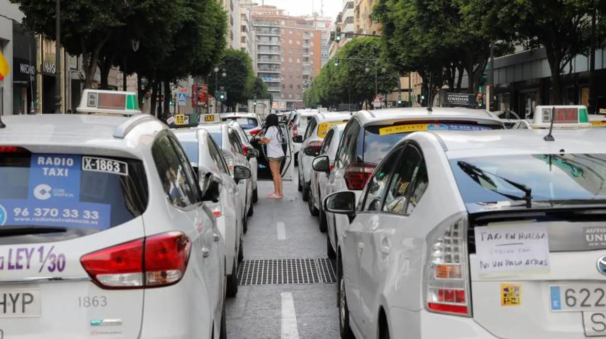 Huelga de taxis en Valencia, el pasado verano