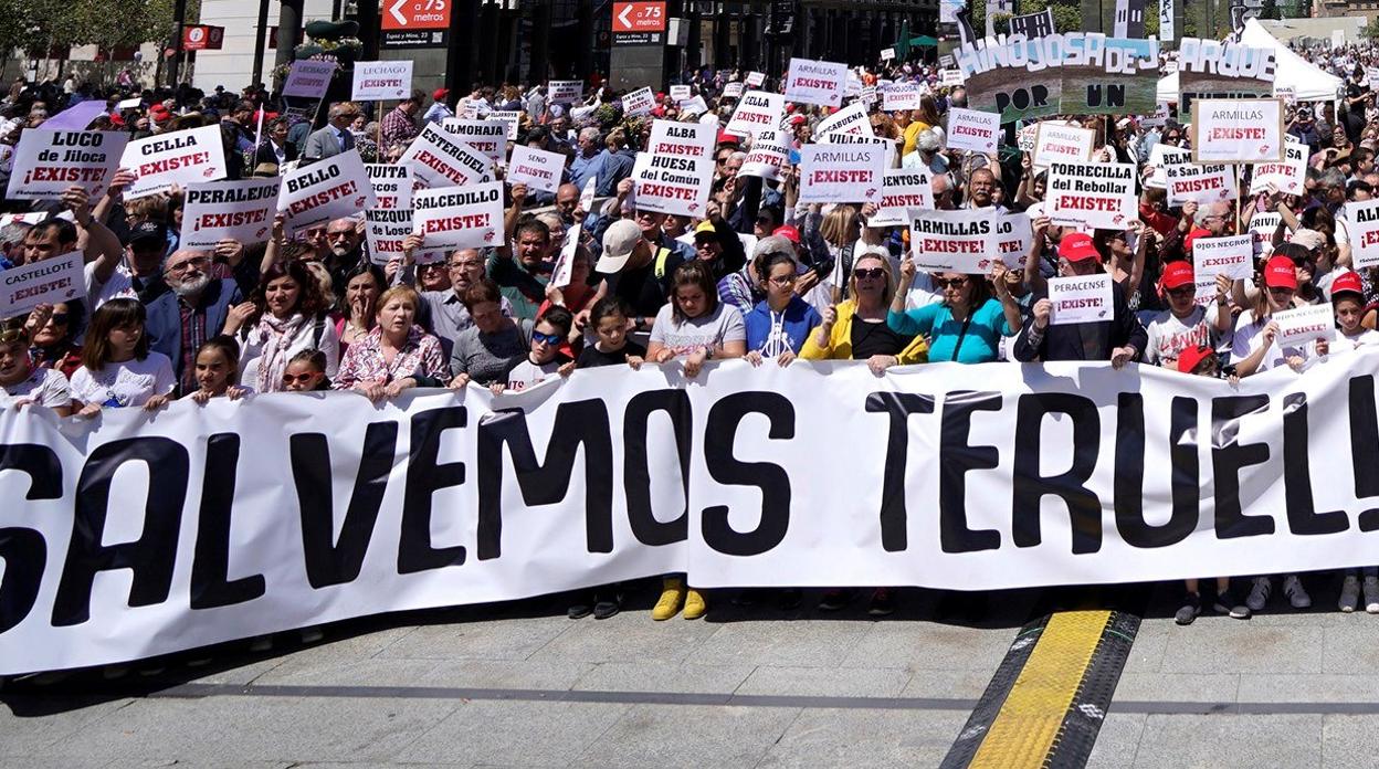 Imagen de archivo de una manifestación para reivindicar mejores servicios e inversiones para Teruel
