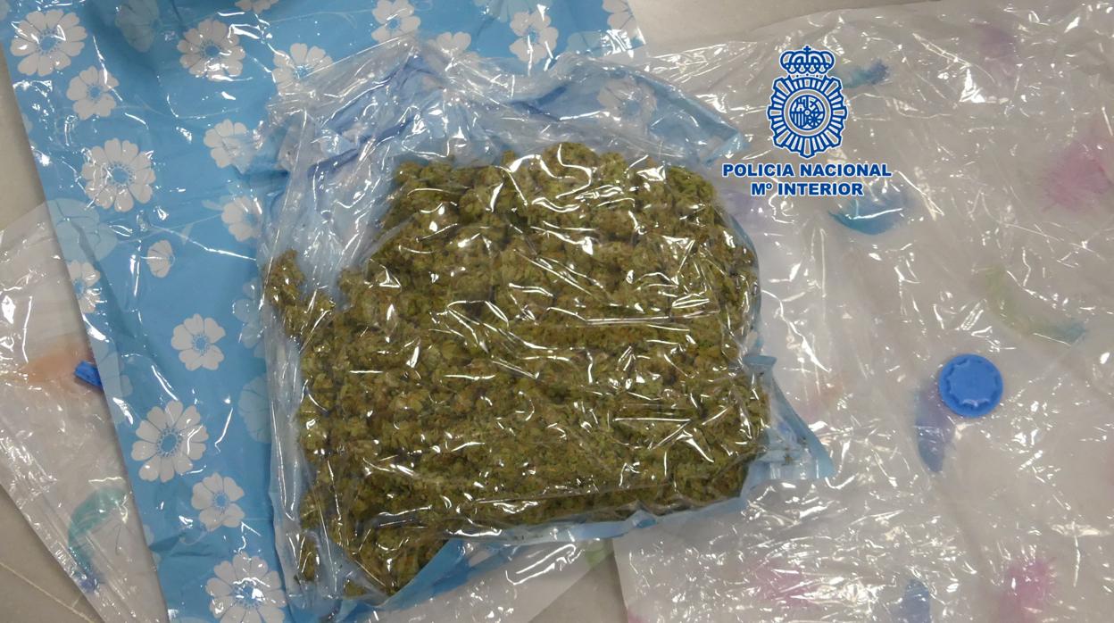 Bolsa de marihuana decomisada en la operación de Talavera