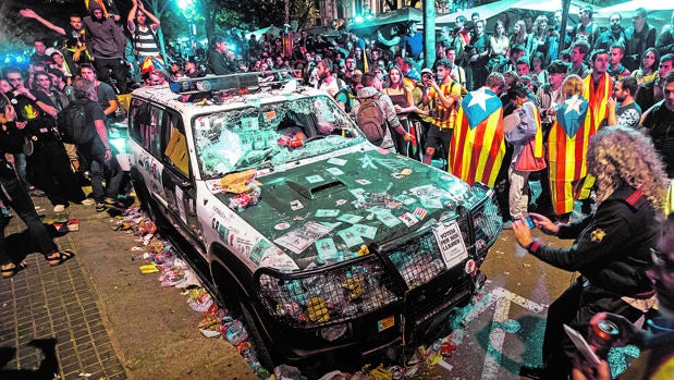 La rebelión en ocho actos