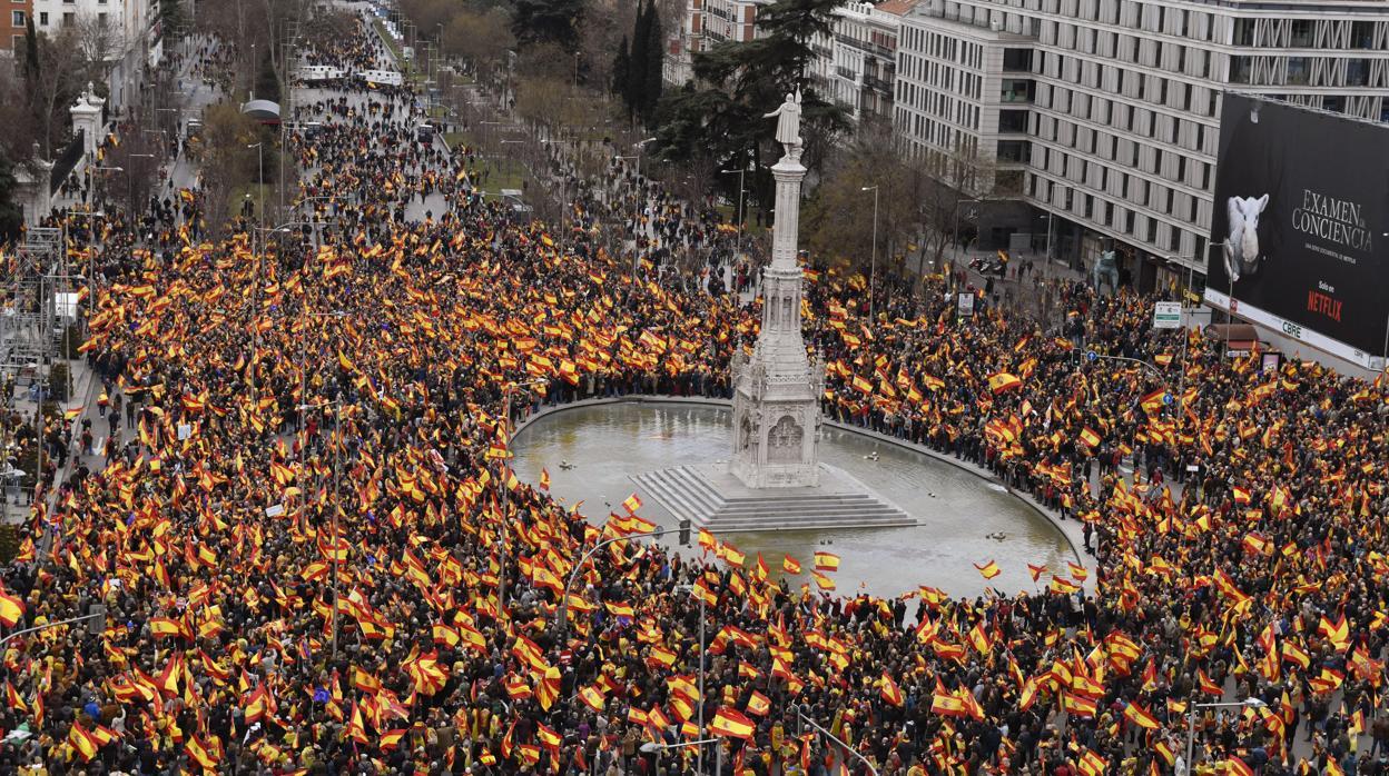 ¿Cederá Sánchez a la presión popular y convocará elecciones?