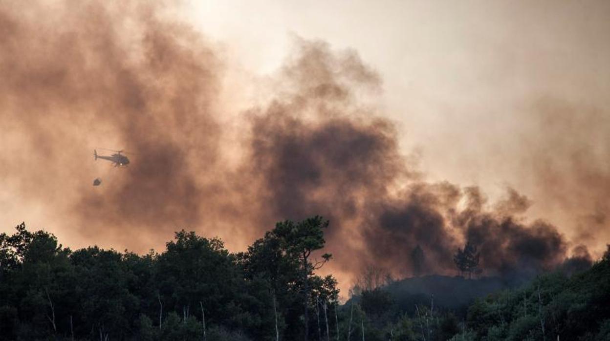 Incendio forestal registrado en Monterrei, Orense, a finales de agosto pasado