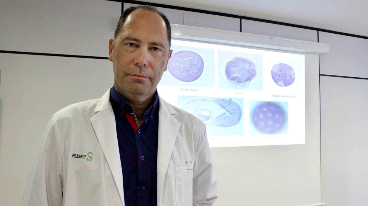 Ángel Moral, responsable de la Unidad de Aerobiología del Servicio de Alergia del Complejo Hospitalario de Toledo