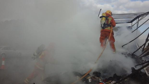 Un muerto y tres heridos en el incendio de una vivienda en Gandía