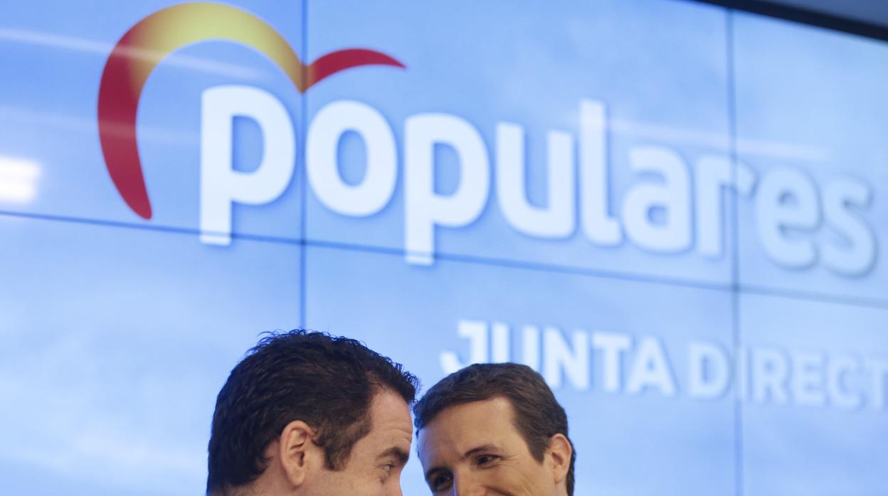 Teodoro García Egea y Pablo Casado, el lunes en la Junta Directiva Nacional del PP