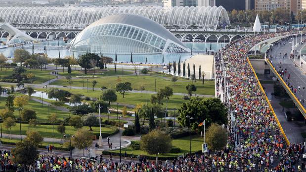 Juan Roig pide una mayor implicación empresarial en el Maratón de Valencia