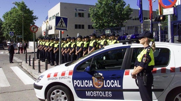 Varios agentes heridos tras una peligrosa persecución policial en Móstoles