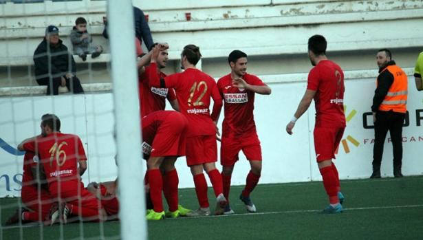 1-2: Un doblete de Pablo Aguilera saca al Conquense del descenso