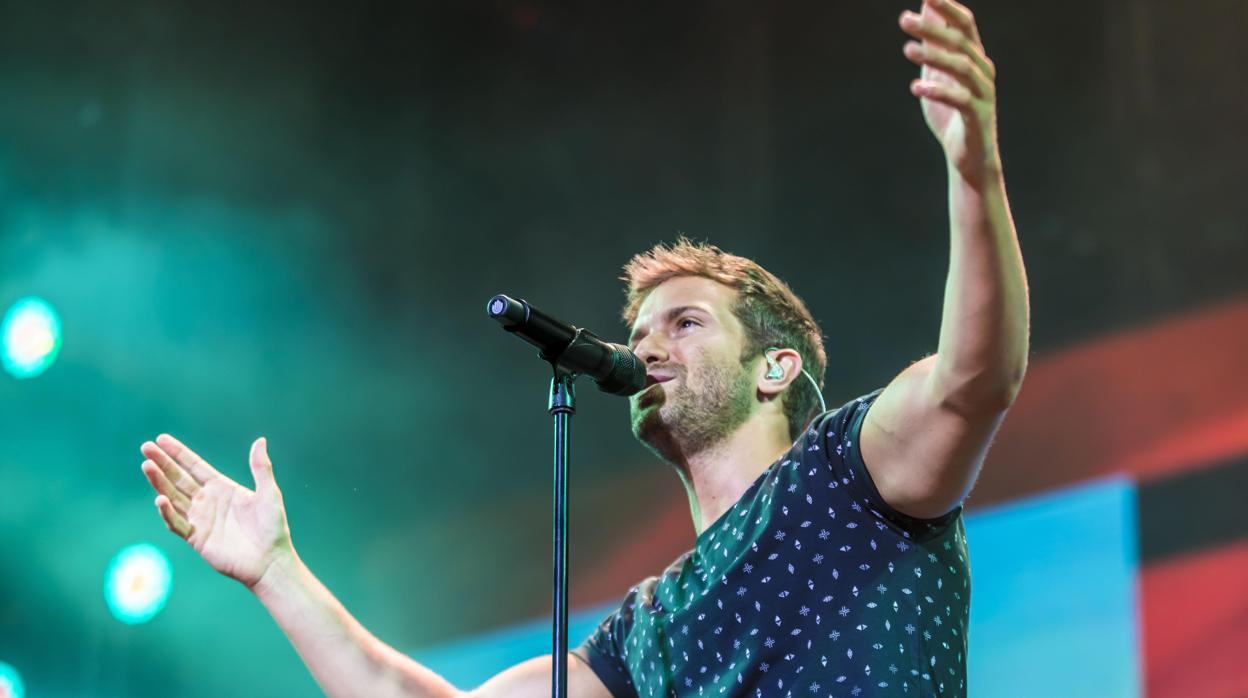 Pablo Alborán durante uno de sus últimos conciertos