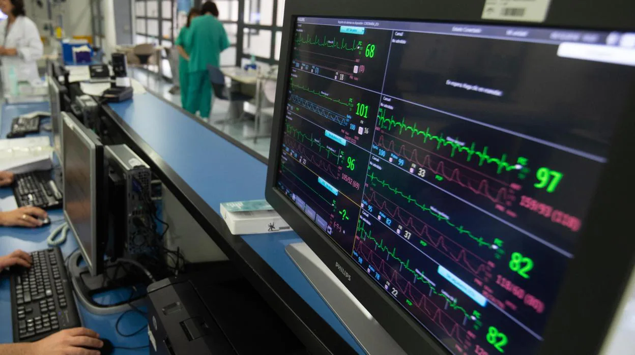 Pantallas de diagnóstico en tiempo real en una UCI hospitalaria
