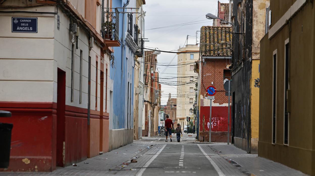 Imagen de archivo del barrio el Cabanyal de Valencia, donde tuvo lugar el secuestro este viernes de la menor de 16 años