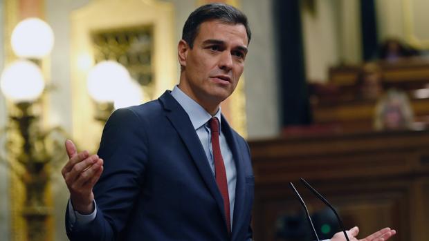 Sánchez firma el decreto de disolución de las Cortes para la convocatoria de elecciones