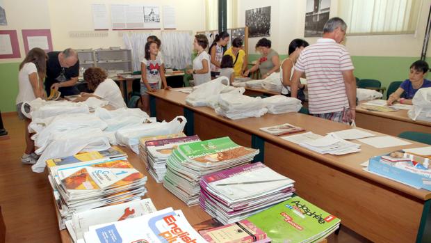 El programa de gratuidad de libros de texto incorpora cuadernos de actividades y licencias digitales