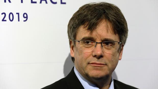 Puigdemont encabezará la lista de JxCat a las elecciones europeas