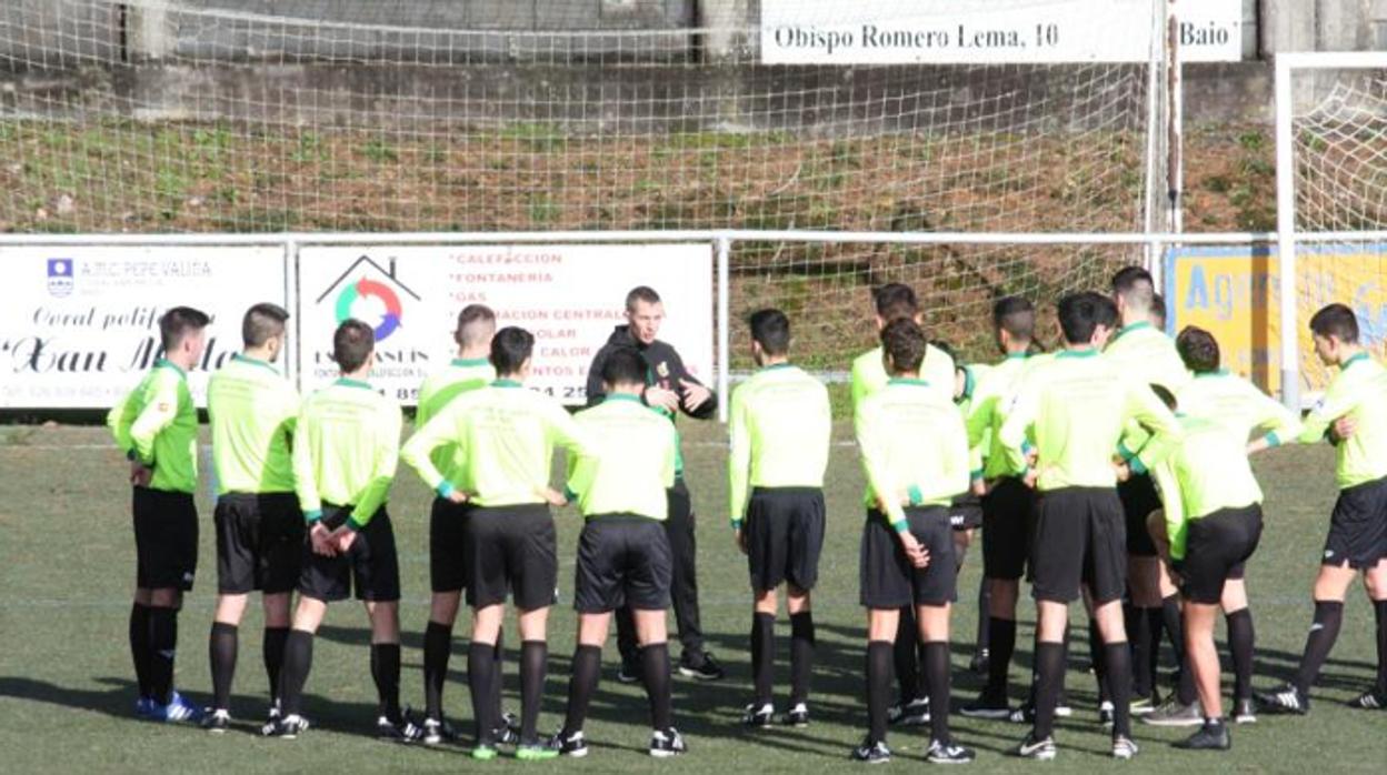 Jornada de árbitros jóvenes de la Real Federación Gallega de Fútbol