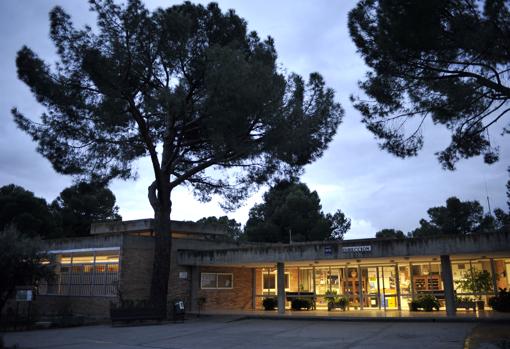 Edificio que alberga la dirección del instituto