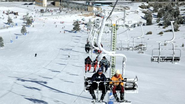 La sequía azota al Pirineo y lo deja sin nieve antes de tiempo