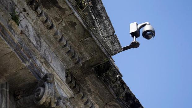 Rueda insta a no perder tiempo en la protección de la Catedral y su área