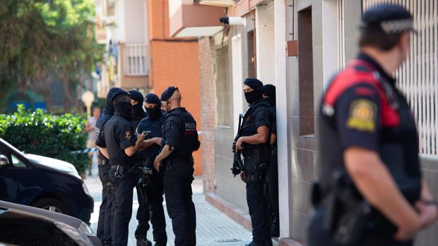 Localizan en Cornellà el coche de la mujer desaparecida hace cinco días