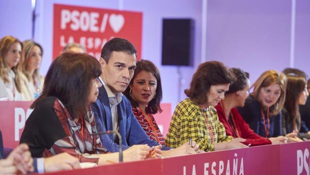 Sánchez culmina la toma de control del PSOE y cambia al 66% de los cabezas de lista al Congreso