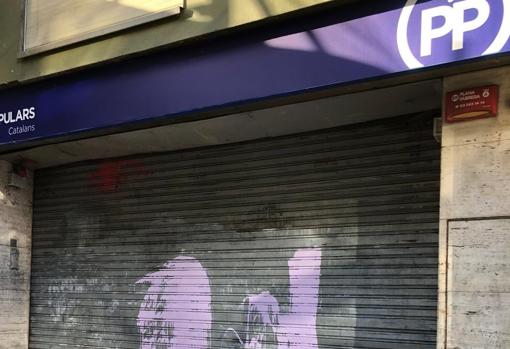 Pintada en la sede del PP en Barcelona