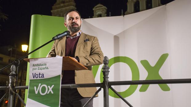 Renuncia a liderar la candidatura de Vox en Albacete el «historiador» que cuestionó el genocidio nazi