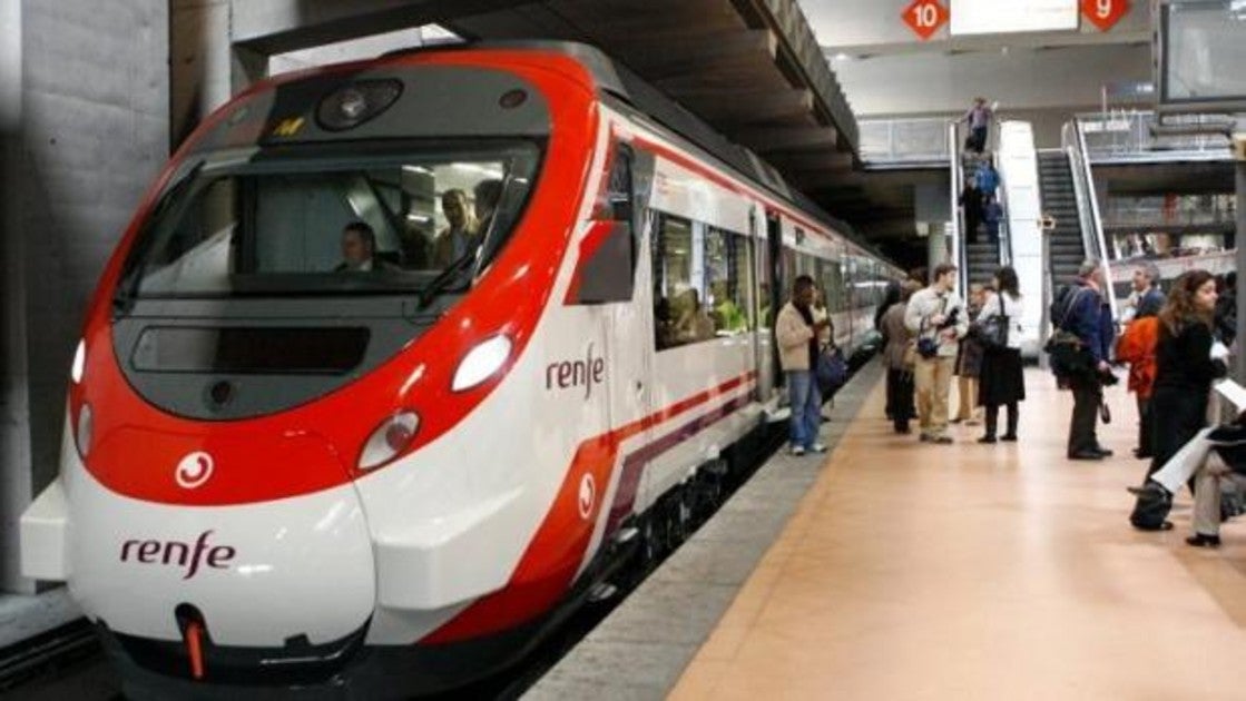 Un tren de cercanías de Renfe