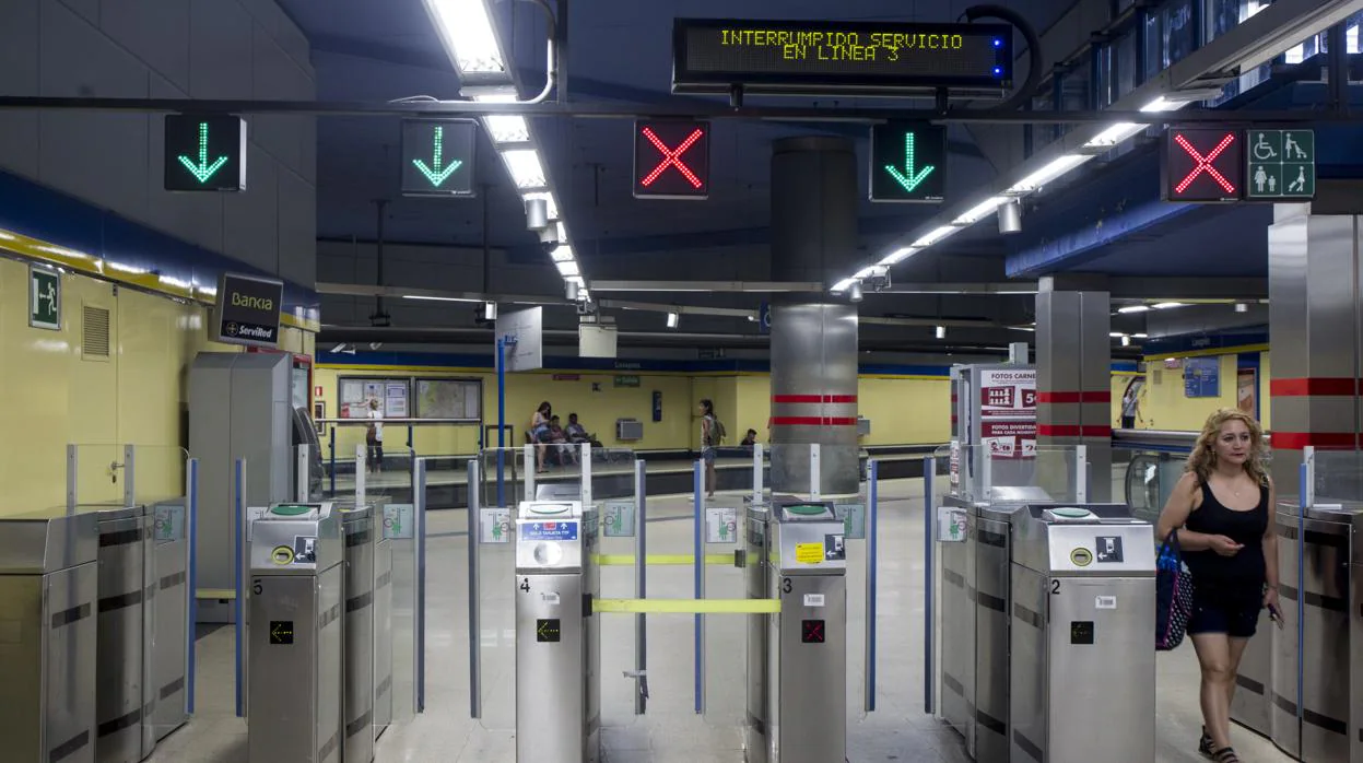 Interior de una estación de Metro de Madrid